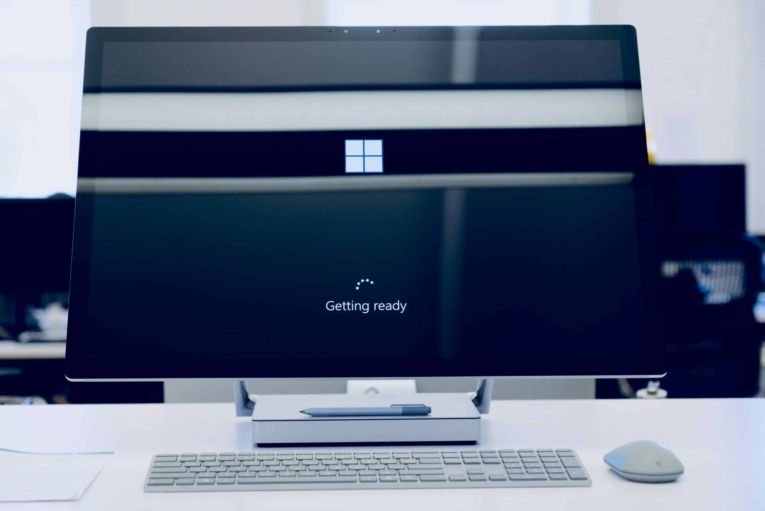 Blog 3 flat-screen-computer-monitor-turned-on